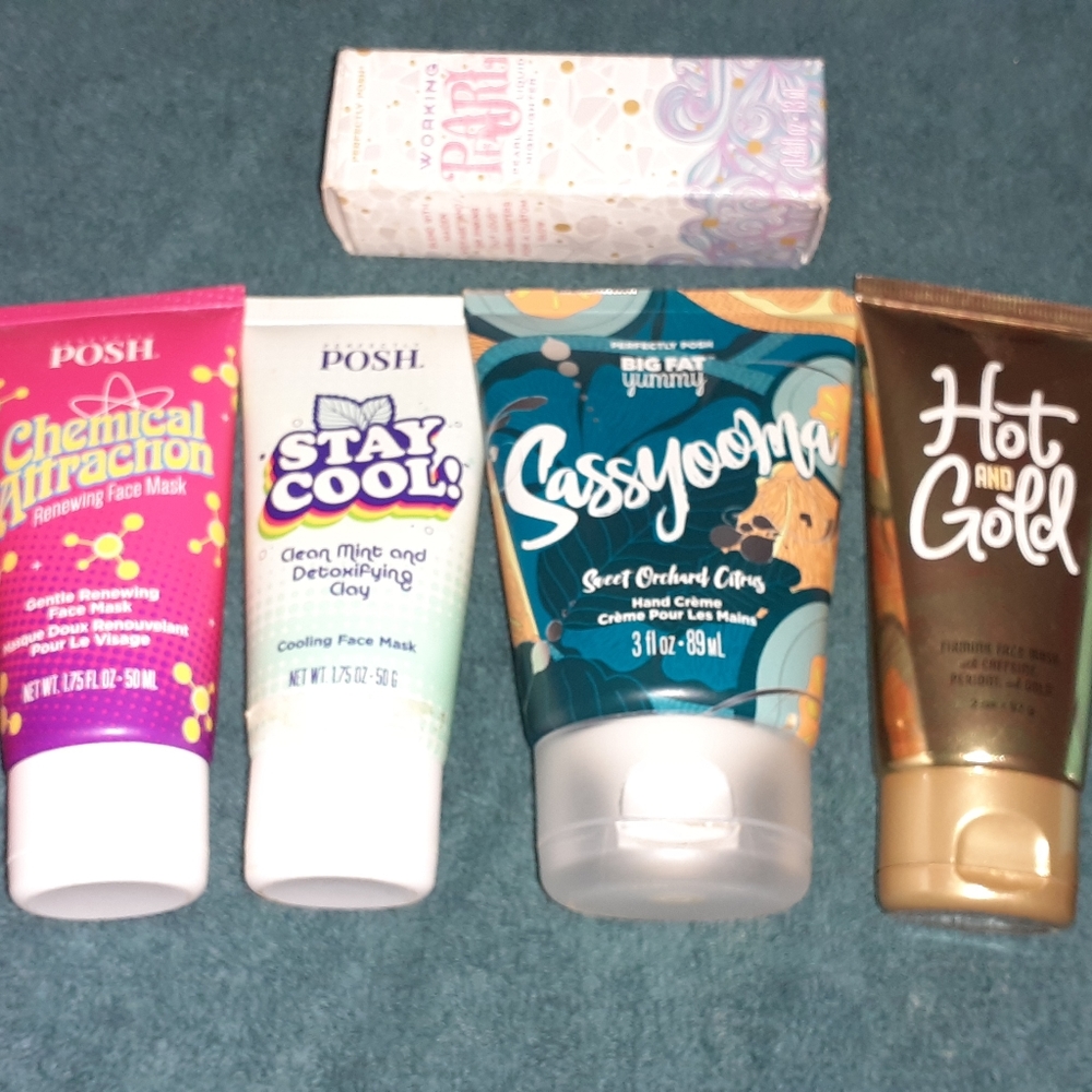 7pc Lot Perfectly Posh Bundle!